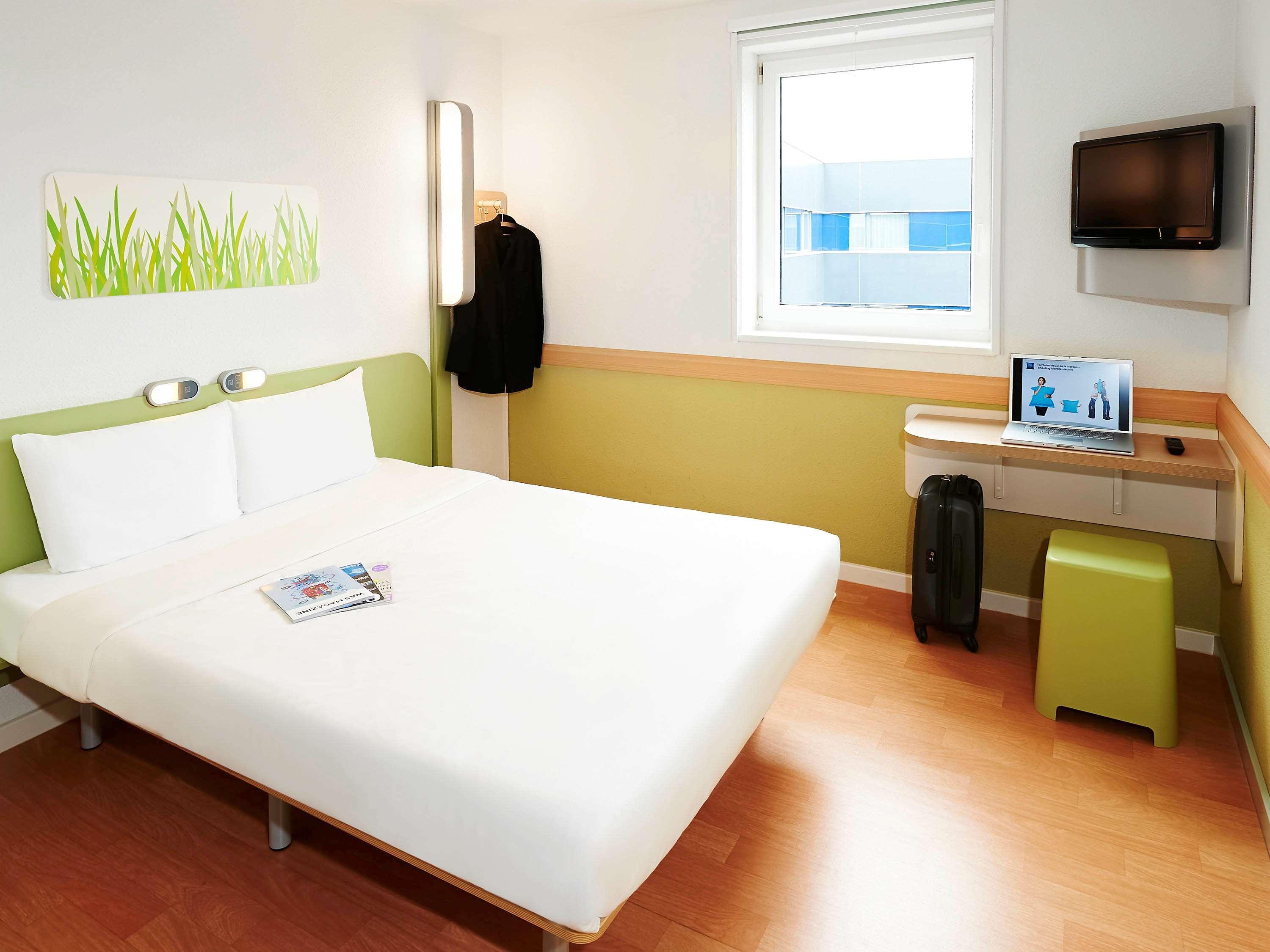 Ibis Budget Barcelona Hotel 2*